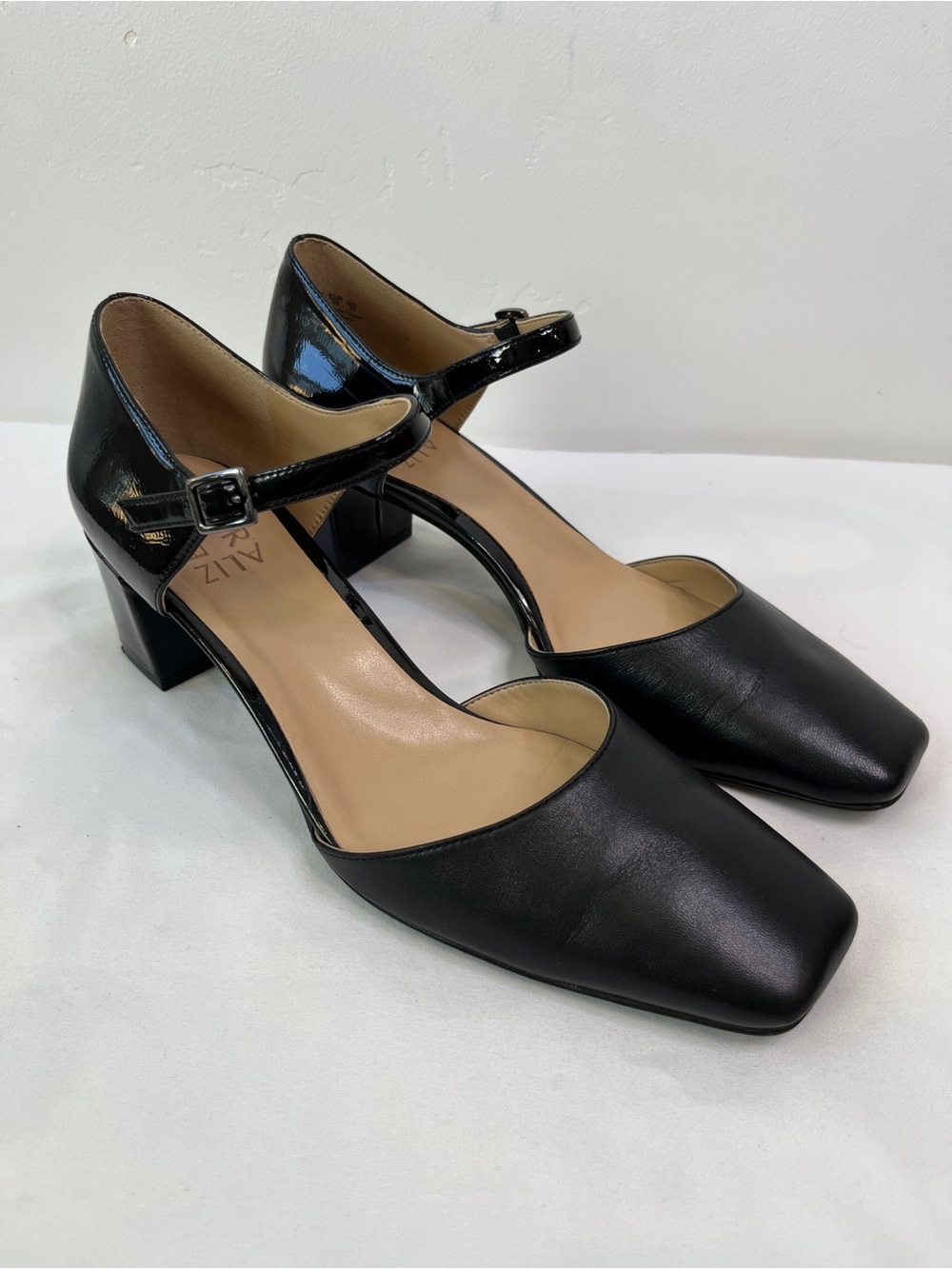 Naturalizer Kelsie Black Leather Patent Mary Jane Block Heel Pumps Womens Size 8